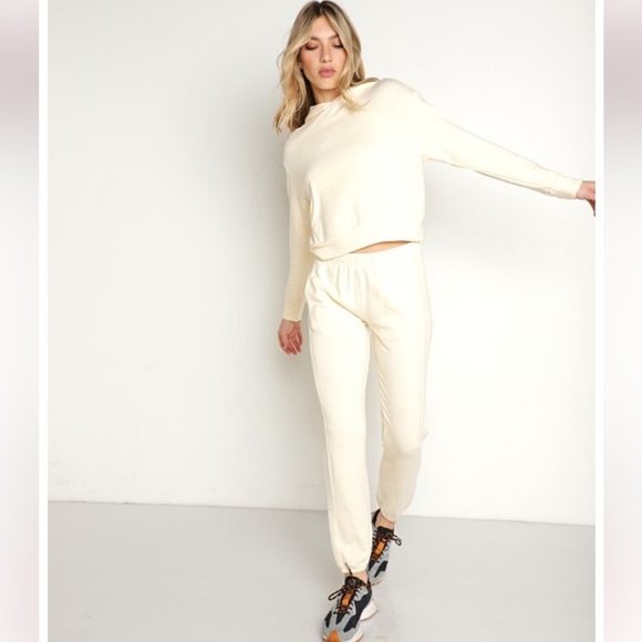 Monrow Pants - Monrow Matching Set Supersoft Fleece Girlfriend Pull Over Hoodie/Joggers Cream